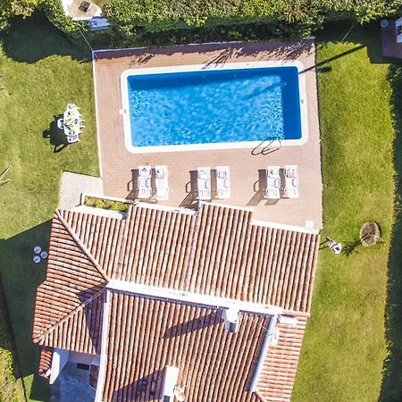 Villa In Albufeira Near Praia Da Oura Beach Vila