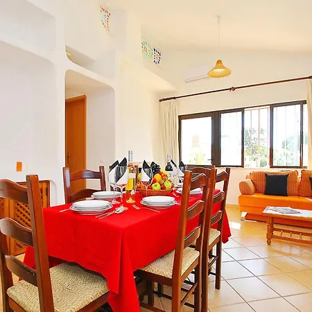 Vila Villa In Albufeira Near Praia Da Oura Beach