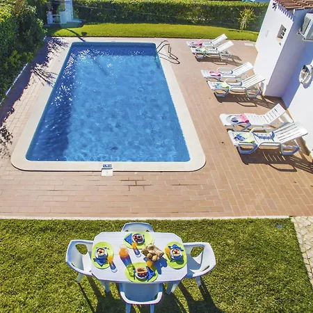 Villa Villa In Albufeira Near Praia Da Oura Beach *